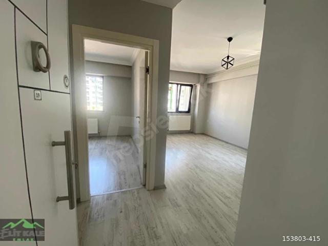 TEKZEN BÖLGESİ SATILIK SİTE İÇİ EBEVEYN BANYOLU 2+1 DAİRE