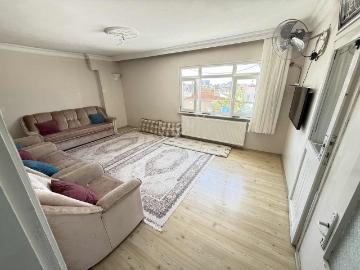 Tek Doğan'dan Beştelsiz De Satılık 2+1 Köşe Başı 4.kat 140m2