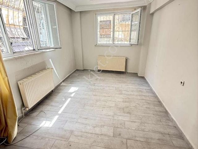 Tek Doğandan Veliefendide Acil Satılık 2+1 Yarım Bodrum