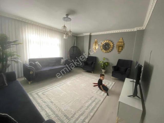 Tek Daire Üzeri 3+1 Satılık Daire 16.3 Metr Hisseli
