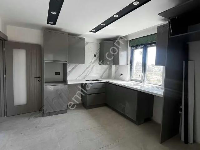 Tek Daire Üzeri Yerden Isıtmalı Ebeveyn Banyolu 2+1 Daire