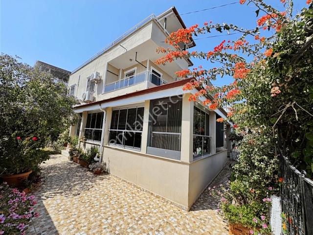 Tek Müstakil Deniz Manzaralı Villa Realex