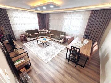 Tek Yetkili Aygül'den Akçay'da Ön Cephe Denize Çok Yakın Ayrı Mutfaklı Ebeveynli 3+1 Satılık Daire
