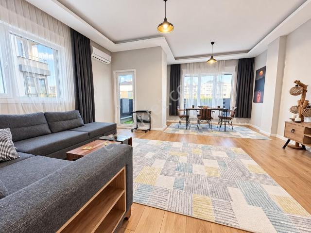 Tek Yetkili Erenköy'de 4+2 Net 180 M2 Balkonlu Ebv Banyolu Sıfır