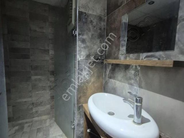 Tekden Hastanesi Dibinde Eşyalı Klimalı Full Kredili 1+1 Apart