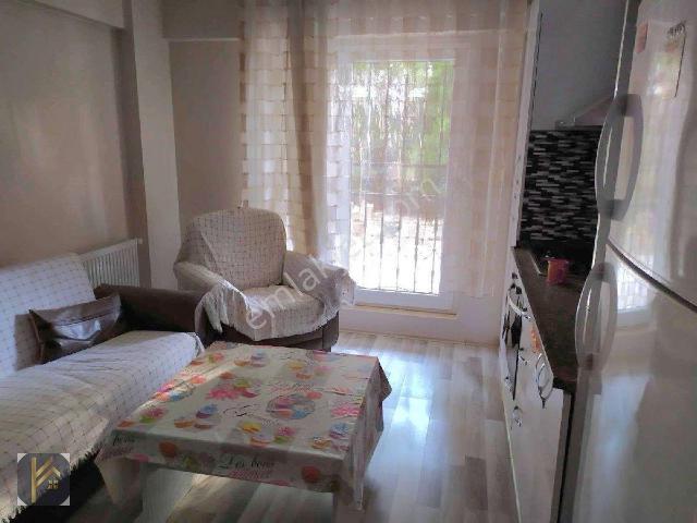 Tekden Hastanesi Yanı Eşyalı 2+1