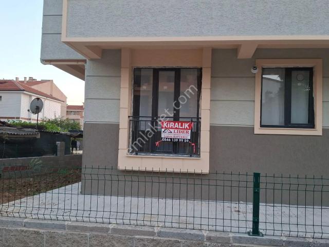 Tekirdağ Muratlı Fatih Mah.de Merkezi Konumda Geniş,aydınlık Sıfır 2+1 Yüksek Giriş Kiralık Daire