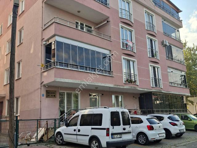 Tekirdağ Muratlı İstiklal Kurtpınar Mah.de Cadde Üzeri Merkezi Konumda 3+1 3. Kat Daire Kiralıktır