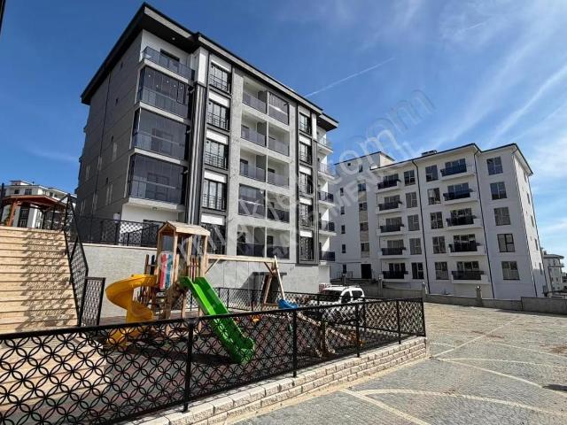 Tekirdağ Atatürk Mahallesinde Site İçerisinde Satılık 1+1 Daire