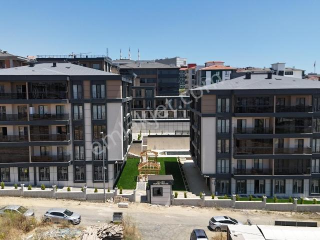 Tekirdağ Atatürk Mh Havuzlu Site İçinde Satılık Lüx 3+1 Daire