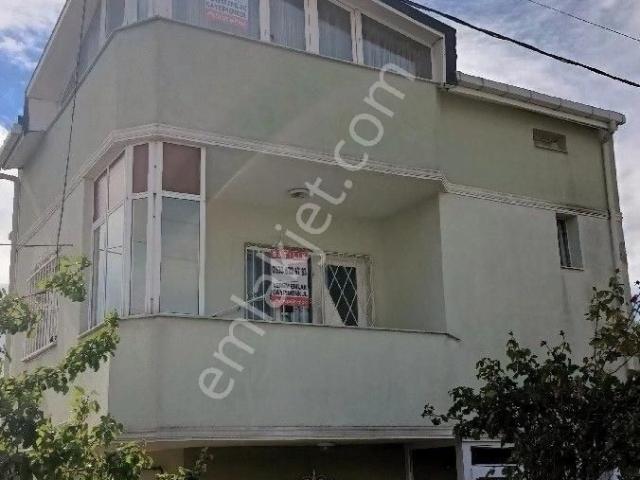 Tekirdağ Bahçelievler Mahallesi Satılık 4+1 Tripleks Villa