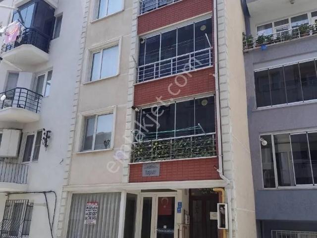 Tekirdağ Gülsultan Emlaktan Azar,sahil,çarşı İçinde 2017 Yapımı Binada Asansörlü Eşyalı 2. Kat