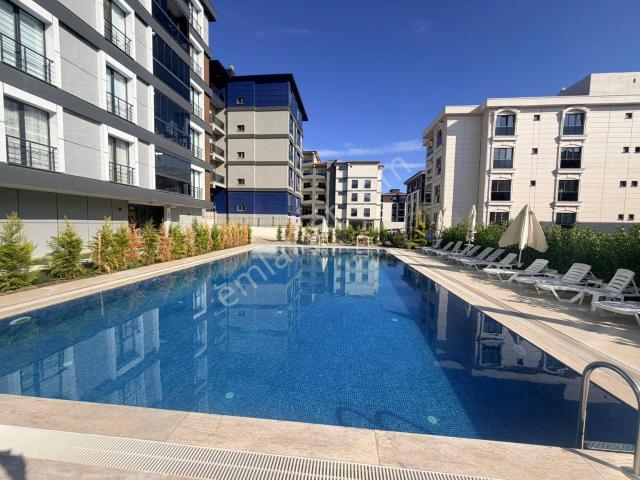 Tekirdağ Süleymanpaşa Atatürk Mahallesi Havuzlu Sitede Kiralık 1+1