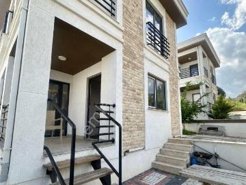 Tekirdağ Süleymanpaşa’da Deniz Manzaralı Satılık 5+1 Villa