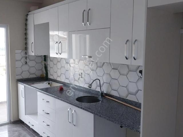 Tekirdağ Süleymanpaşa Gayrimenkulden Kiralık Daire Altınova Mah 4kat Asansörlü 2+1