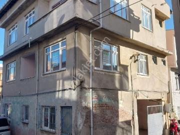 Tekirdağ Süleymanpaşa Gayrimenkulden Satılık Müstakil Ev Çınarlı Mah 3katlı Arsa Paylı