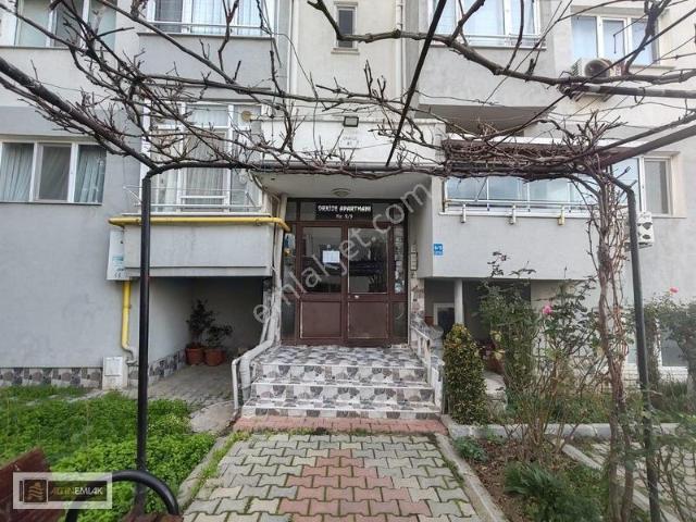 Tekirdağ Süleymanpaşa Göçmen Konutları'nda Kiralık 2+1 Daire