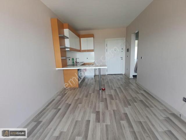 Tekirdağ Süleymanpaşa Hürriyet Mh Deniz Manzaralı Kiralık 1+1