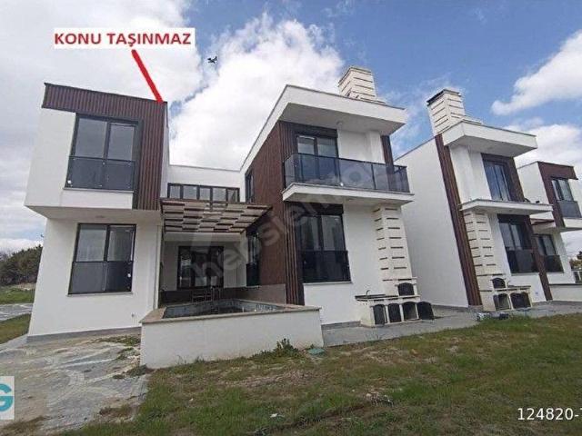 Tekirdağ Süleymanpaşa Karaevli Mahallesinde 3+1 207 m Satılık Tribleks Villa