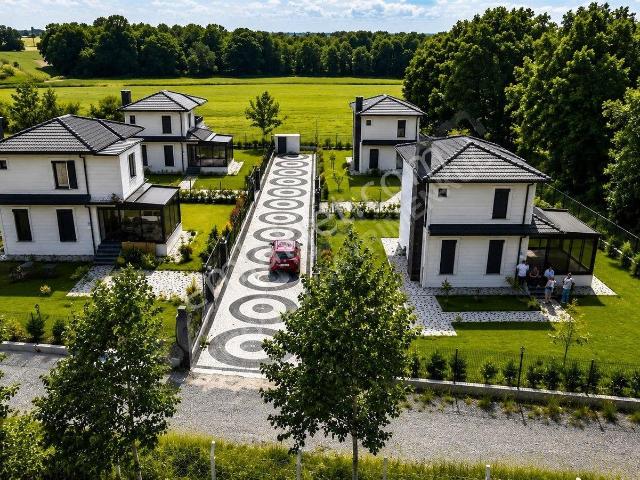 Tekirdağ Saray'da Site İçerisinde Satılık Müstakil Villa
