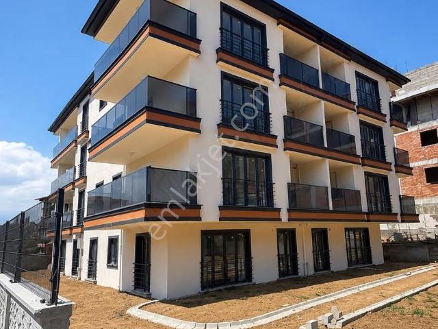 Tekirdağ Yaşam Vadi Evlerinde Çok Cephe Seçenekli 2+1 Daireler