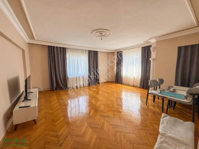 Tekirdağ Yavuz Mahallesi 3+1 Ara Kat Eşyalı Satılık Daire