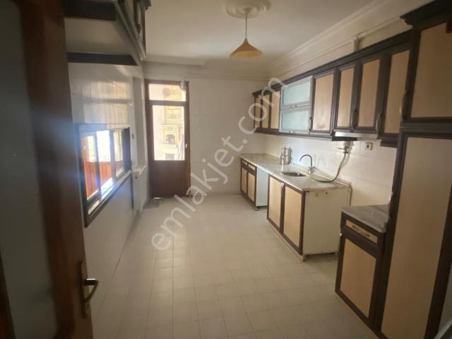 Tekirdağ 100 Yıl Mah 3+1satılik Daire
