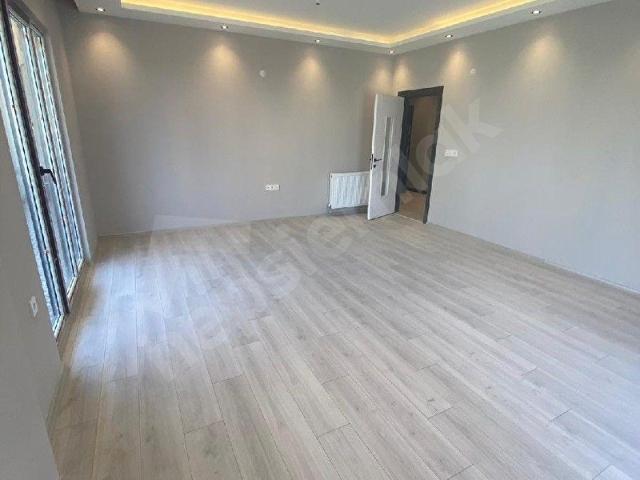 Tekirdağ 100 Yıl Mahallesi'nde 3+1 lüks satılık daire