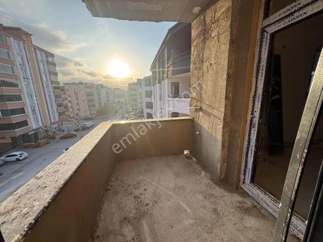 Tekkeköy'de Cadde Üstü Harika Konumda Lüks 2+1 Daire