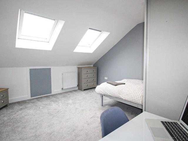 Telephone Road, Southsea, Hampshire PO4, 7 bed shared accommodation to rent, £4,725 pcm | PrimeLocation