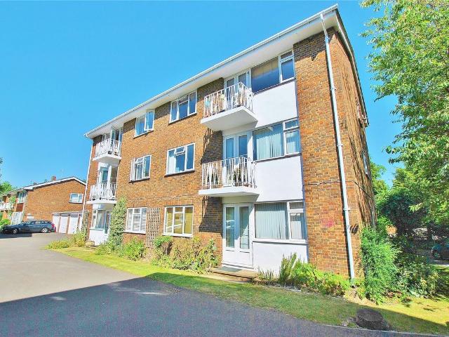 Telford Court, Guildford, Surrey GU1, 2 bed flat to rent, £1,995 pcm | PrimeLocation