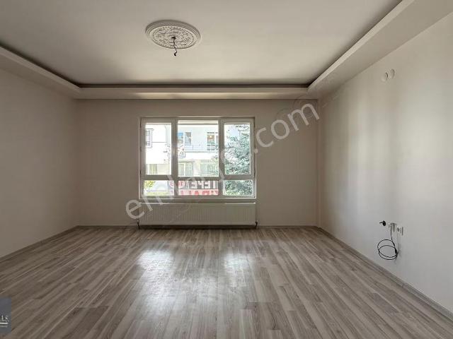 Tepe Gyd'den Gençbina,3+1,yapılı,kanuni Mah.'sinde Kiralık Daire