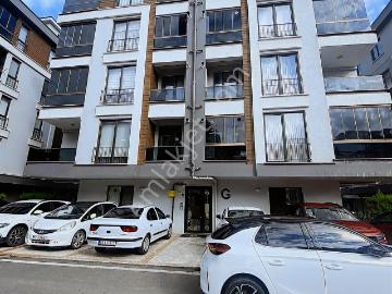 Tepe Gayrimenkulden Cumhuriyet Mah Sitede 1+1 Kiralik Bahce Kati