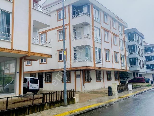 Tepe Gayrimenkulden Cumhuriyet Sahilde 2+1 Kiralik