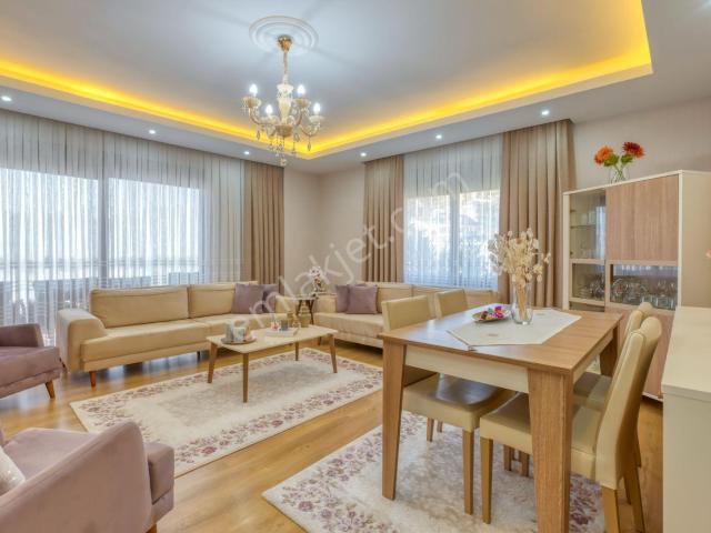 Tepe Sugözü’nde Deniz Ve Kale Manzaralı Ayrı Mutfaklı 2+1 Daire