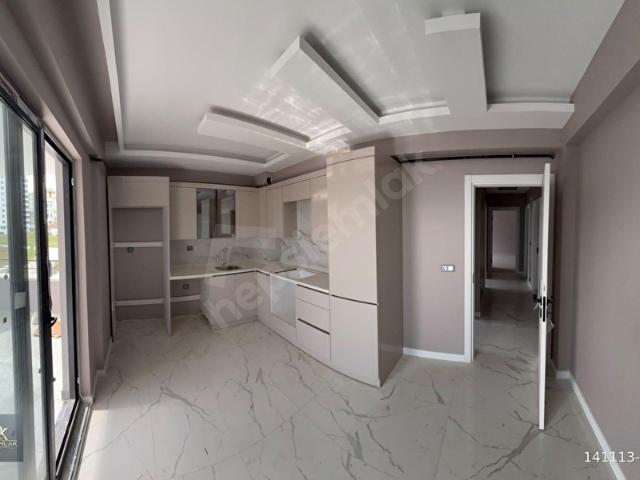 TEPECİKTE SIFIR 3+1 LÜKS DAİRE EBEVEYN BANYOLU SİTE İÇERİSİNDE OTOPARKLI