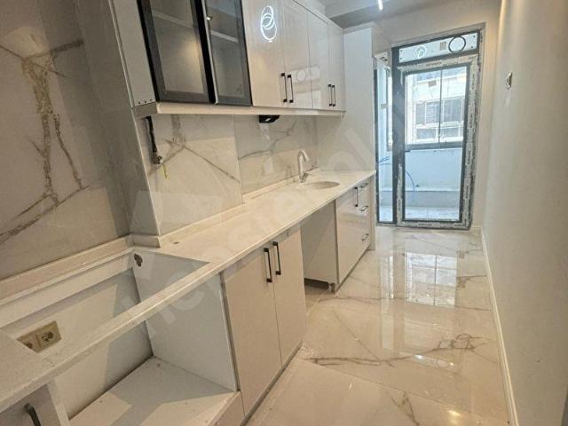 TEPEBAŞI SÜTLÜCE MH 70 M2 2+0EBEBEYN BANYASANSÖRSIFIR DAİRE