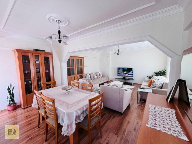 Tepeköy Site İçerisinde Asansörlü 4. Katta 165 M2 Satılık Daire