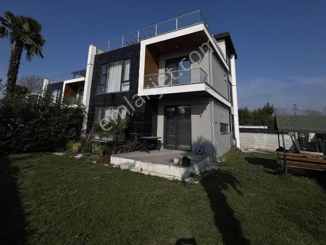 Tepekum Mah. De Satılık Müstakil Lüks 5+1 Villa