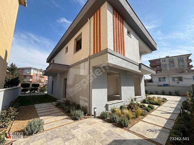 Tuzla Tepeören Merkezde Butik Sitede 5+1 Villa