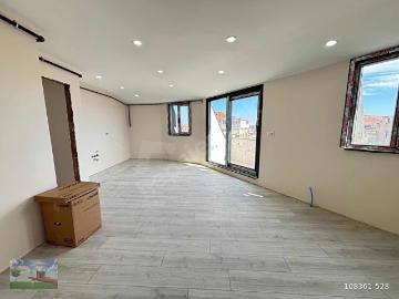 TEPEÜSTÜNDE 2+1 ÇİFT TERASLI SIFIR 70M2 ÖN CEPHE DAİRE