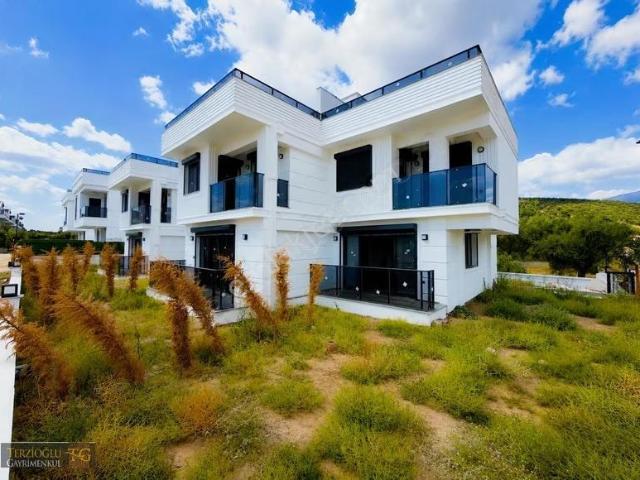 Terzioğlu'ndan Güre De Sıfır Bahçeli 2+1 Deluxe Villa