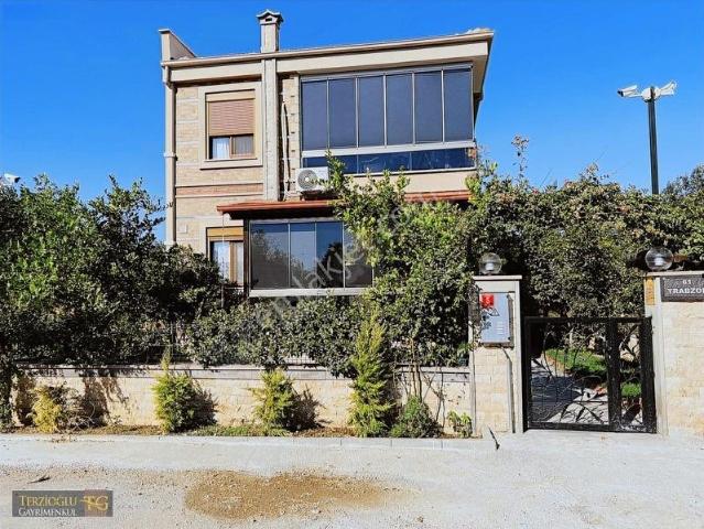 Terzioglundan Gürede Deniz Ve Dag Manzaralı Villa
