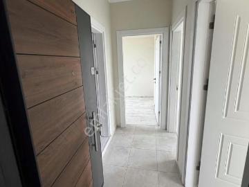 Teras Kafe Yakını Oturuma Hazır İskanlı 2+1 Satılık Daire