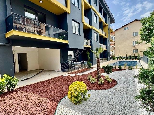 Tercih'ten Üniversiteye Yakın Havuzlu Apart