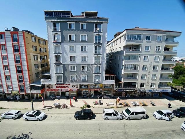 Tercih'den Ana Cadde Üstünde Yüksek Kira Getirili 2+1 Daire