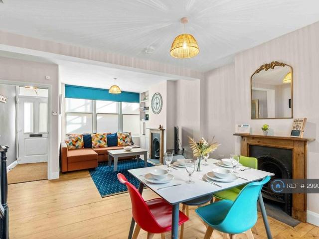 Terminus Road, Brighton, BN1 2 bed terraced house to rent £2,100 pcm £485 pw