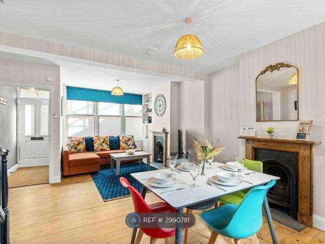 Terminus Road, Brighton BN1, 2 bed terraced house to rent, £2,200 pcm | PrimeLocation