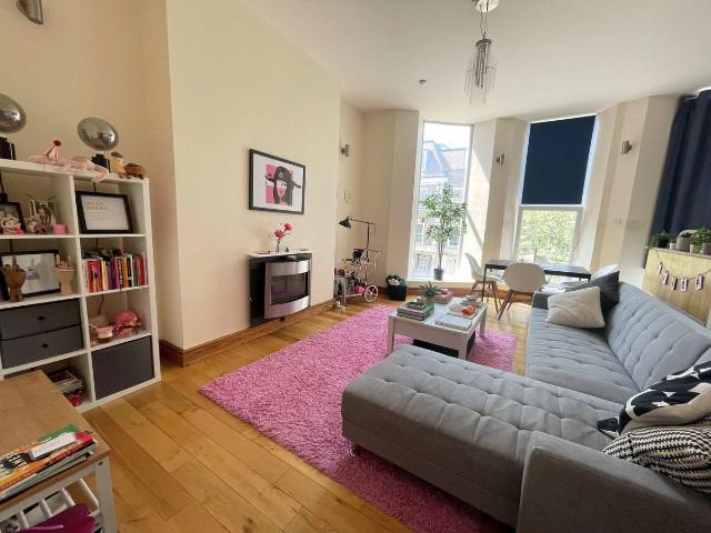 Terminus Road, Eastbourne BN21, 1 bed flat to rent, £1,200 pcm | PrimeLocation