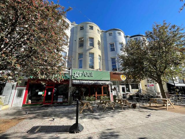 Terminus Road, Eastbourne BN21, 1 bed flat to rent, £975 pcm | PrimeLocation